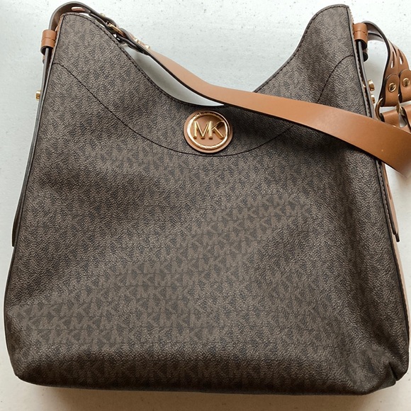 MICHAEL Michael Kors Handbags - Michael Kors Purse. Logo leather. Adjustable straps. Dark and light brown
